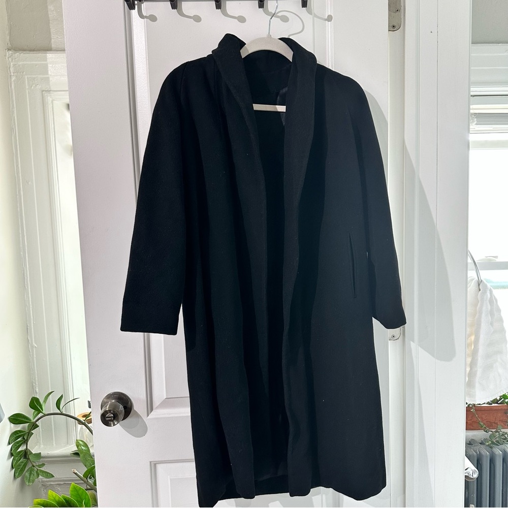 100% Cashmere Vintage Black Coat